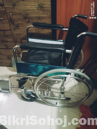 ফোনিক্স হুইলচেয়ার ও ওয়াকার